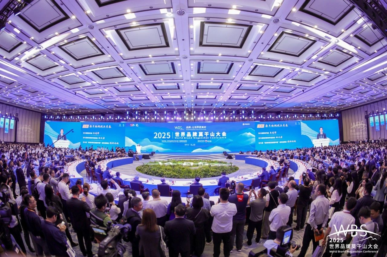 助创中国“好房子”新范式！三棵树入选2025新质品牌力创建优秀案例